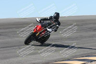 media/Oct-13-2025-Moto Forza (Mon) [[a66d839500]]/4-C Group/Session 2 (Bowl)/